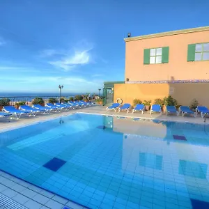 Golden Tulip Vivaldi San Ġiljan